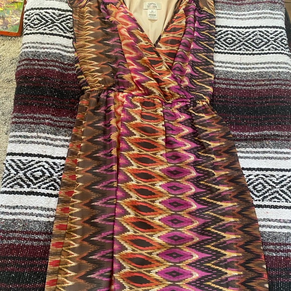 Southwestern beautiful dress. - Picture 3 of 5